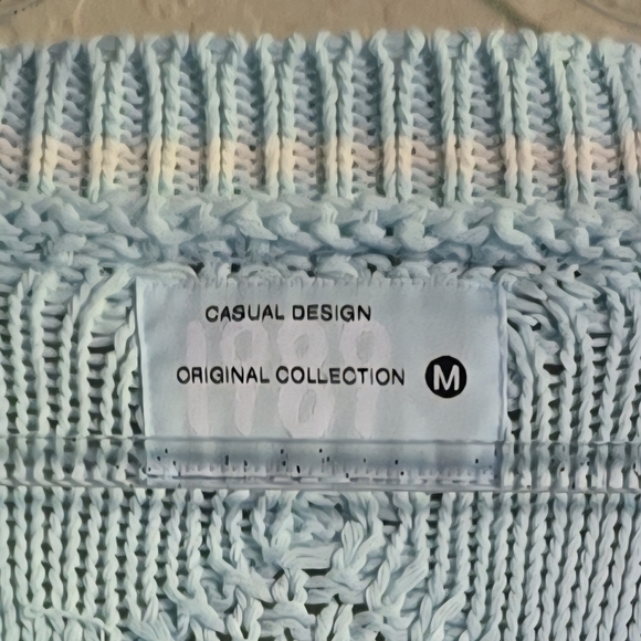 Taylor Swift Inspired 1989 Light blue Knit Cardigan Size Medium - Picture 8 of 9